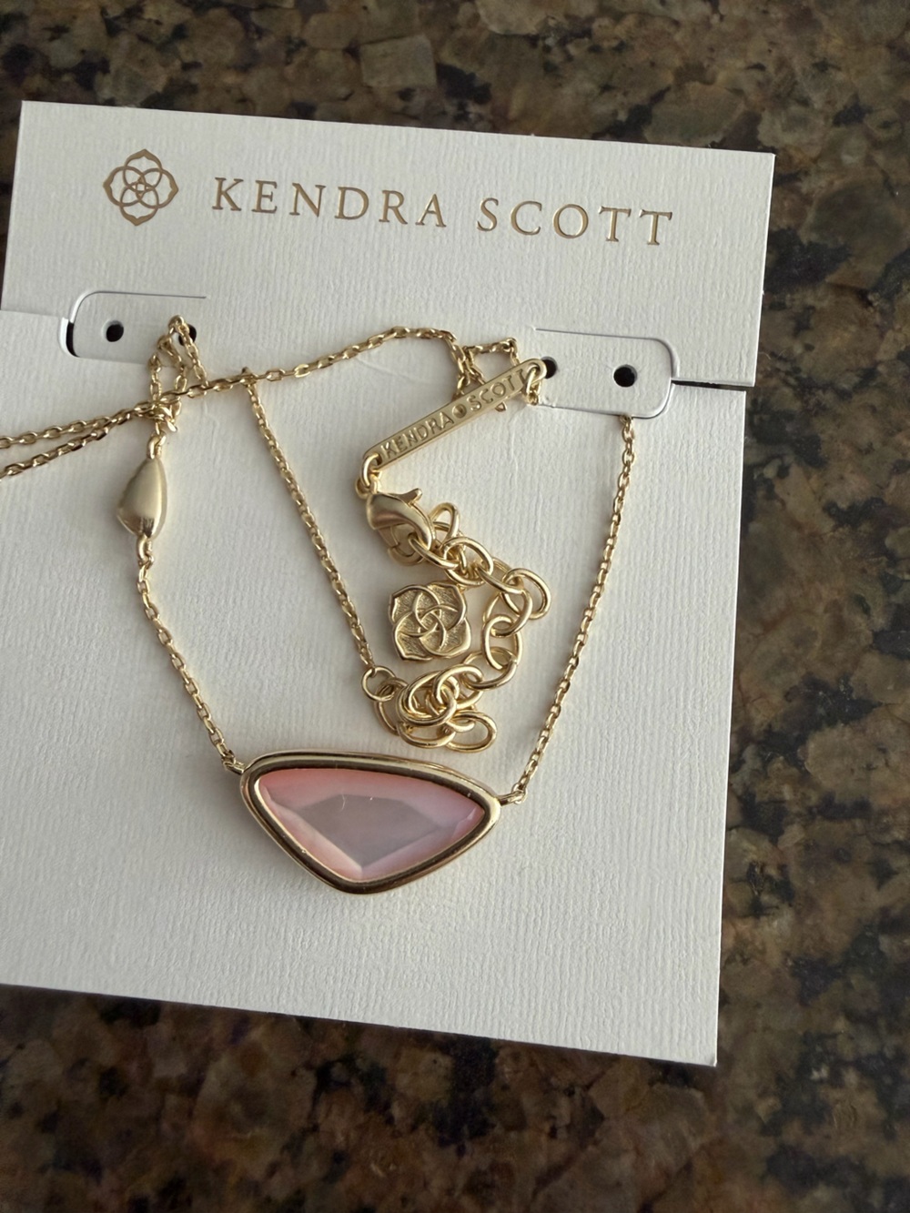Kendra Scott Margot Gold Pendant Necklace in Lilac Mother of Pearl - Picture 3 of 5